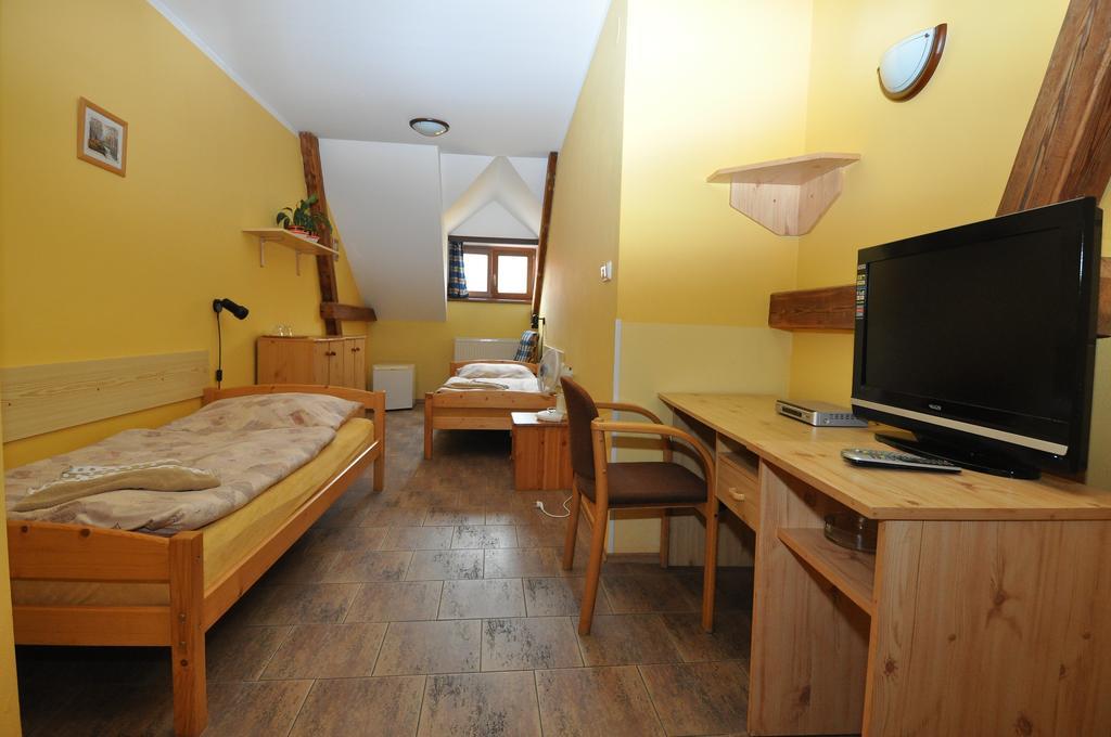 Hotel Na Hradbach Louny Exterior foto