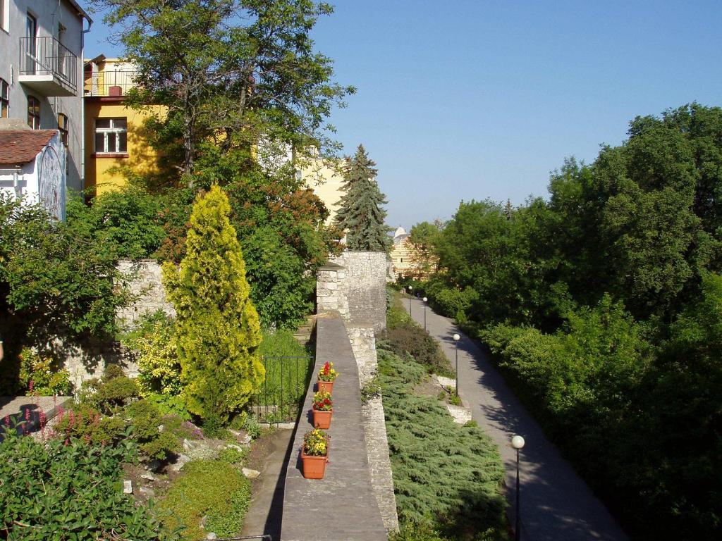 Hotel Na Hradbach Louny Exterior foto