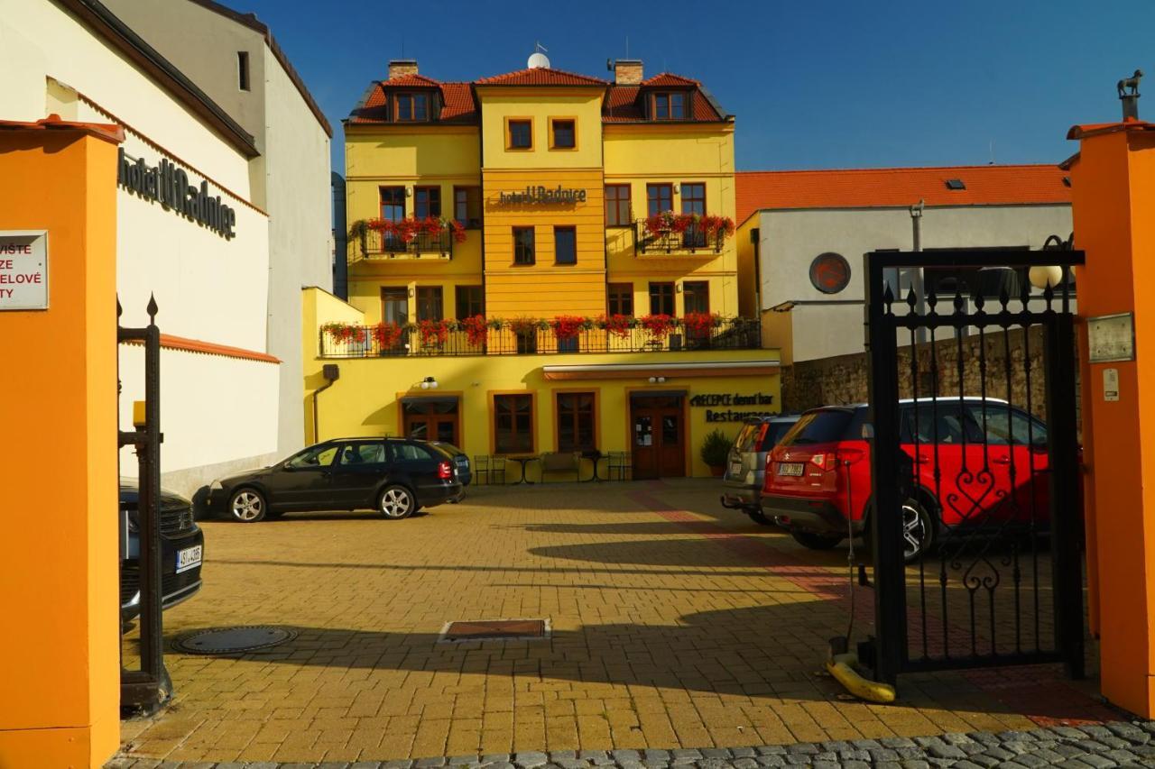 Hotel Na Hradbach Louny Exterior foto