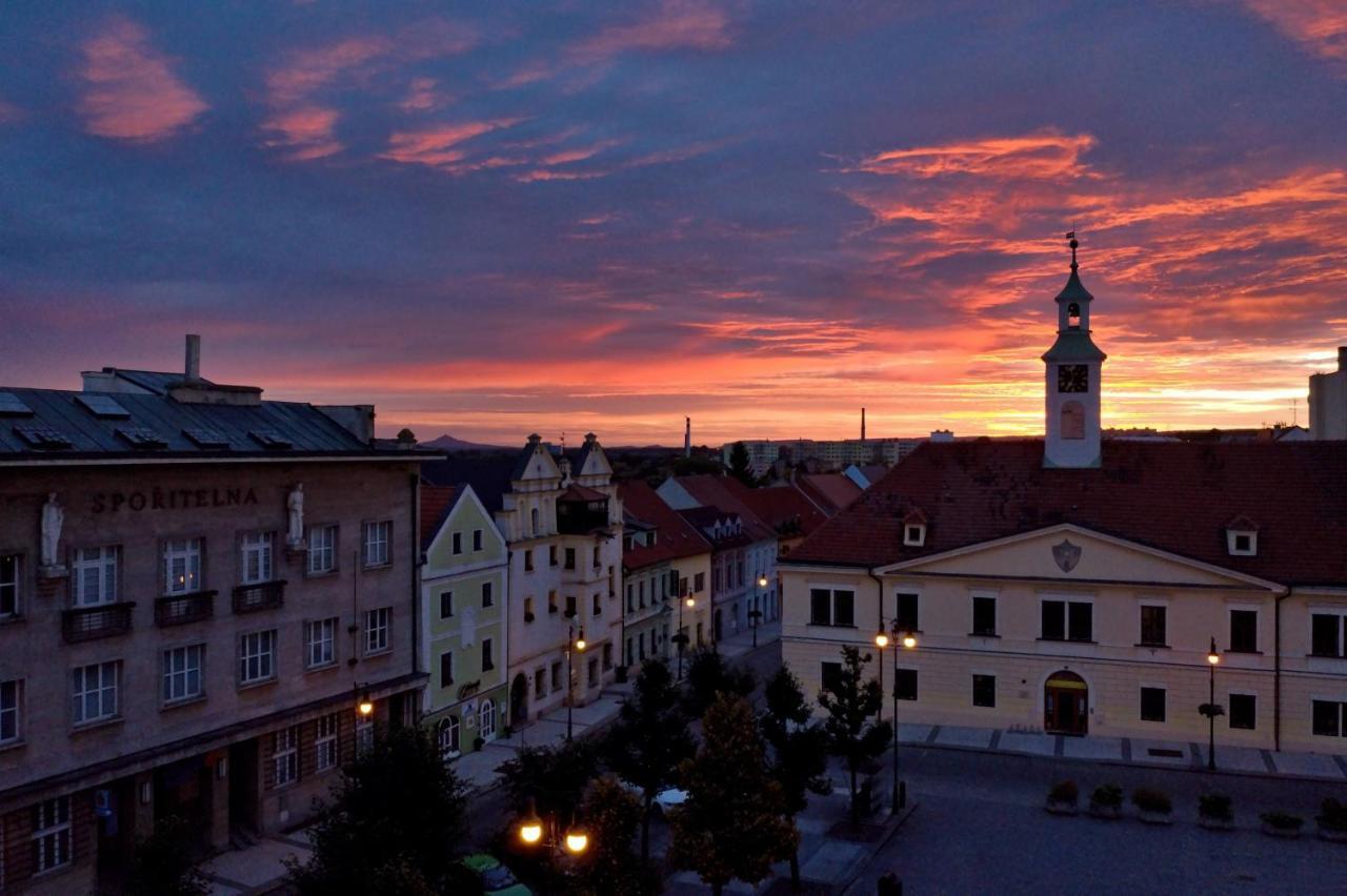 Hotel Na Hradbach Louny Exterior foto
