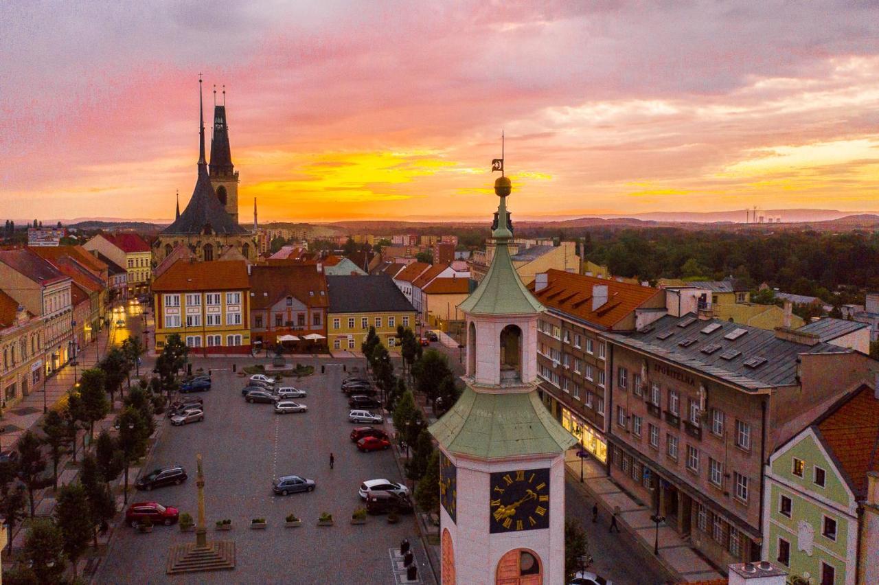 Hotel Na Hradbach Louny Exterior foto